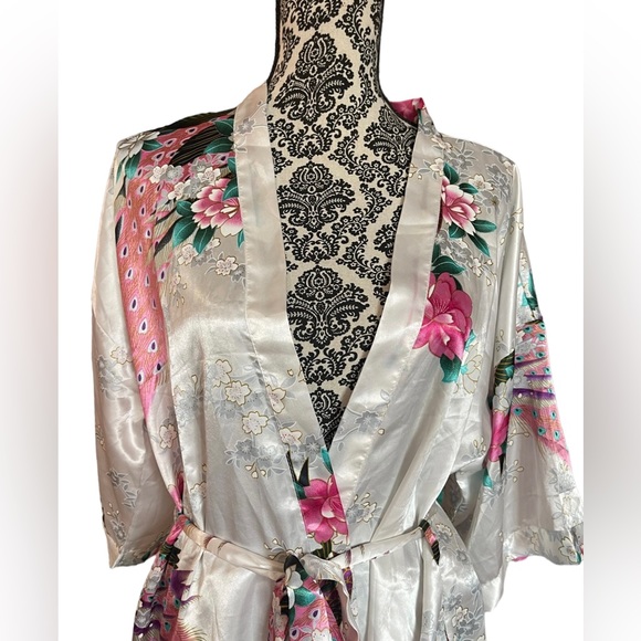 Japanese Satin Peacock Kimono Robe - Picture 2 of 6